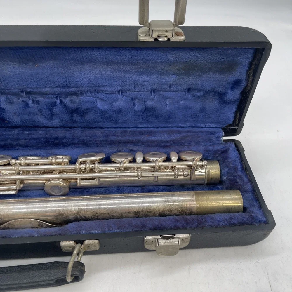 Gemeinhardt 2SP Flute with Hard Case Used Preowned Good Condition Working